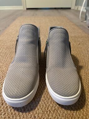 Steve Madden Grey Knit Slip-On Sneakers